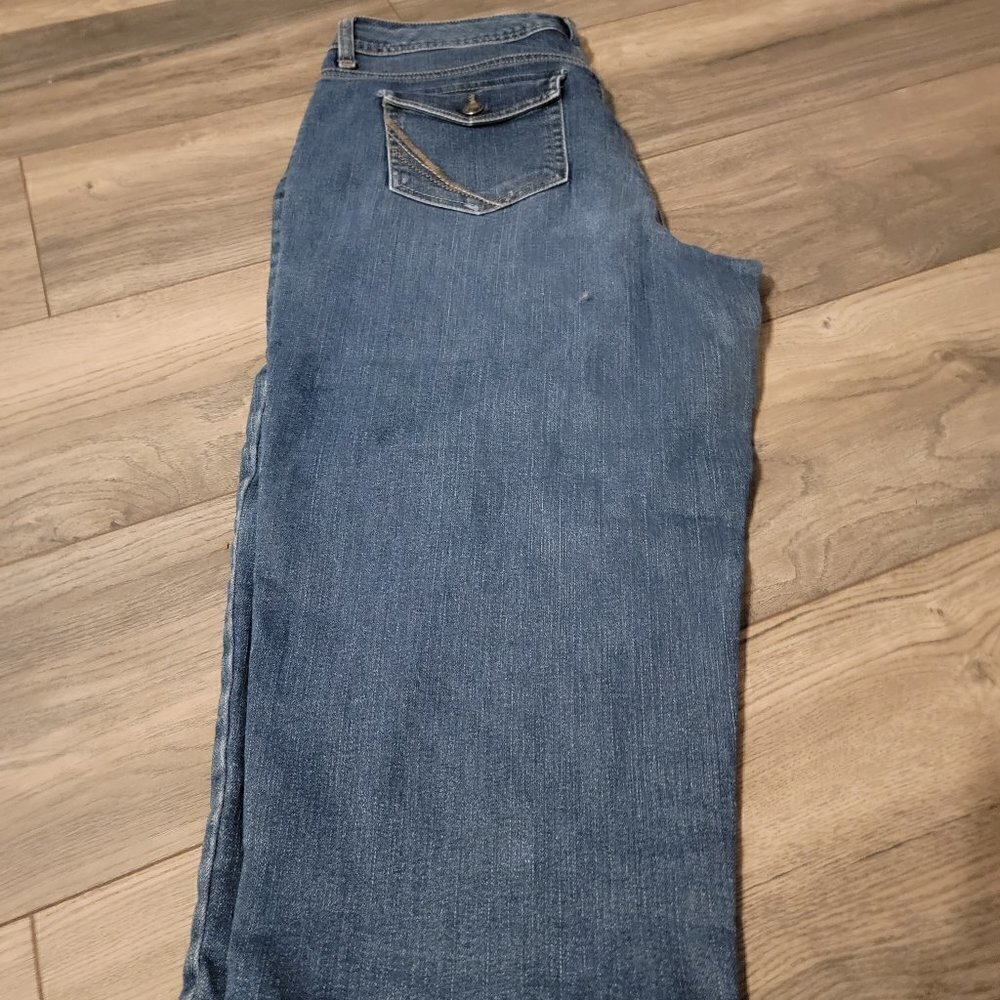 Sonoma size 10 Blue Denim Capri's
